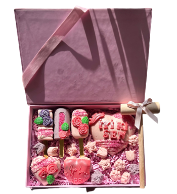 Lux Pinyata Gift Box